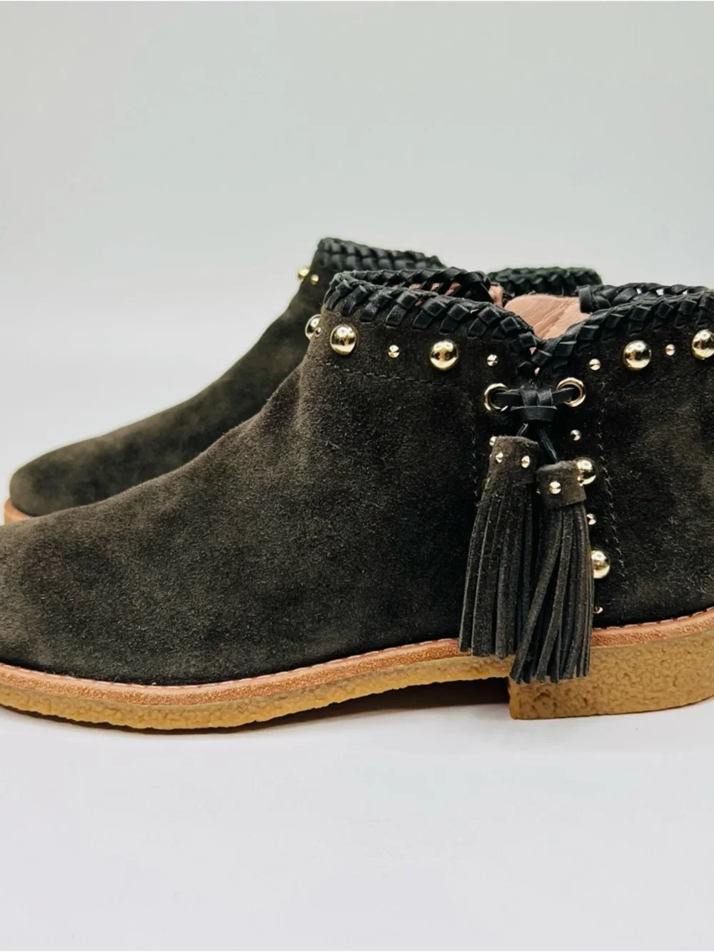 Kate Spade Bowie Tassel Olive Green Suede Side Zip Studded Ankle Booties Women 7